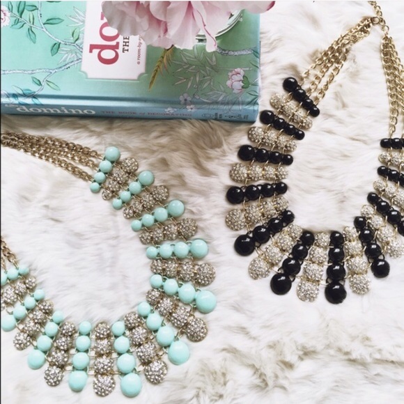 Elegant Black and Gold Statement Necklace - Picture 2 of 4